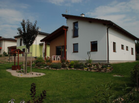 Od typového projektu k atypu a späť