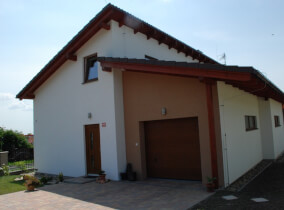 Od typového projektu k atypu a späť